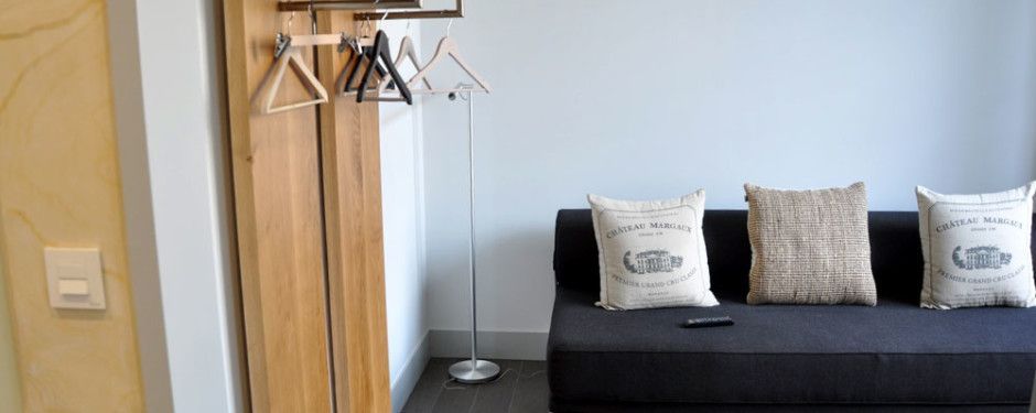 Habitación 7 — Suite con estucos originales y galería a la Plaza Mayor, dos ambientes — foto 4