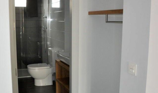 Habitación 8 — Suite con estucos originales y galería a la Plaza Mayor — foto 5