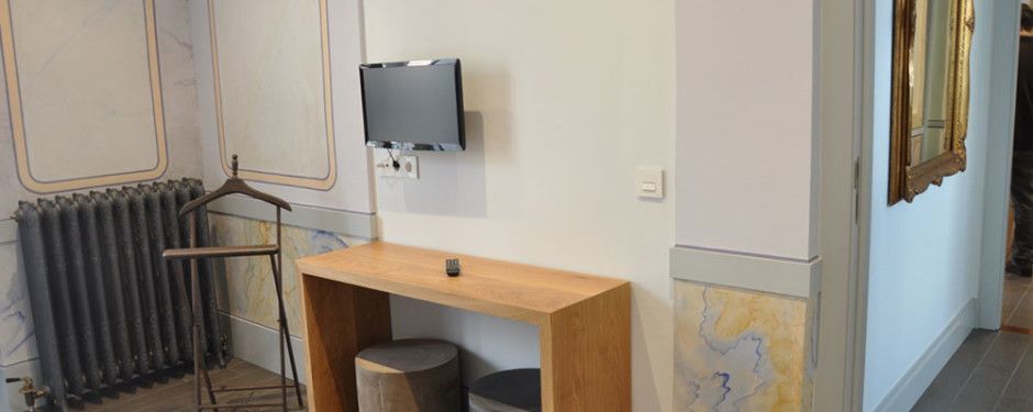 Habitación 8 — Suite con estucos originales y galería a la Plaza Mayor — foto 3